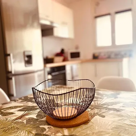 Superbe T2 Avec Place De Parking Ajaccio (Corsica)