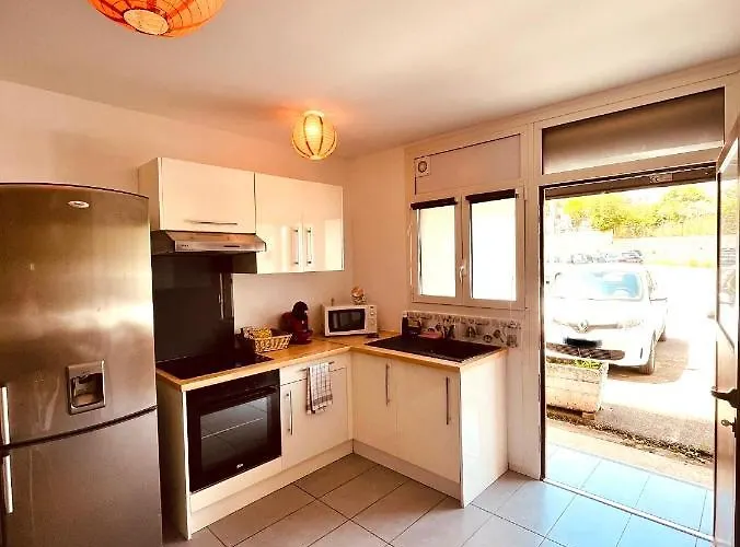 Superbe T2 Avec Place De Parking